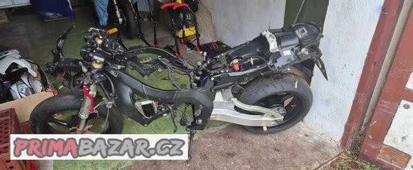 honda-cbr-1000rr-fireblade