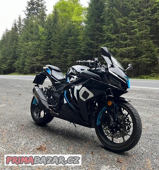silnicni-moto-125-ccm