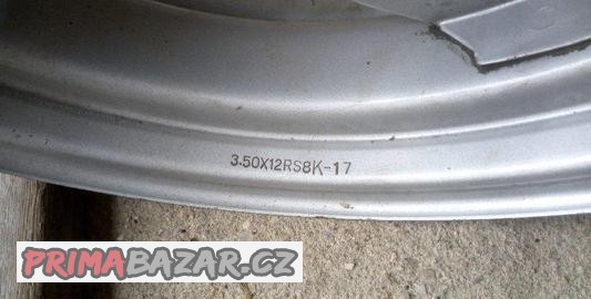 na-skutr-yuki-hawk-125-50-tgb-125-meteorit-125-typ-303