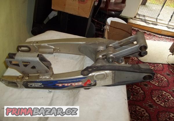 zadni-kyvna-vidlice-yz-250-f-99-04