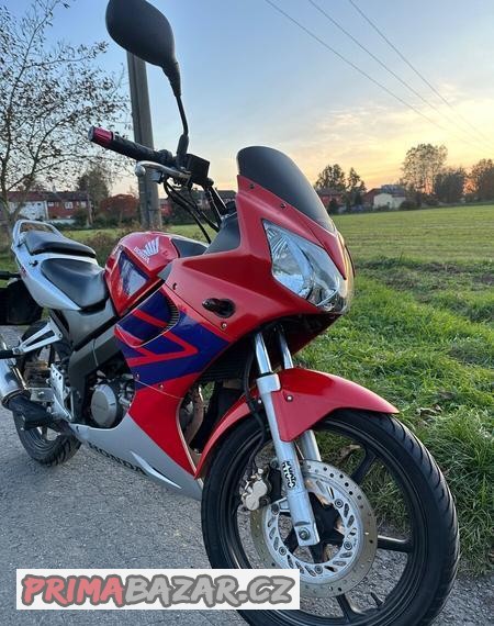 honda-cbr-125r-r-v-2005