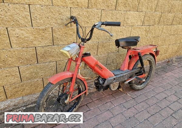 babetta-207-s-kartickou-cervena