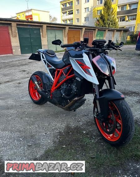 ktm-1290-super-duke-r