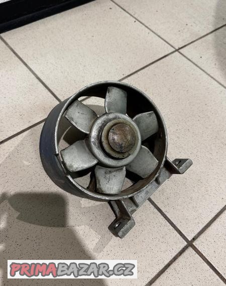 vetrak-skutr-cz-175-501-502-prase