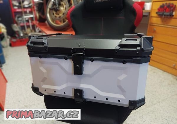 velky-hlinikovy-topcase-65-l-novy-s-plotnou