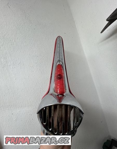 prodam-originalni-doplnek-na-piaggio-vespa-gs-150