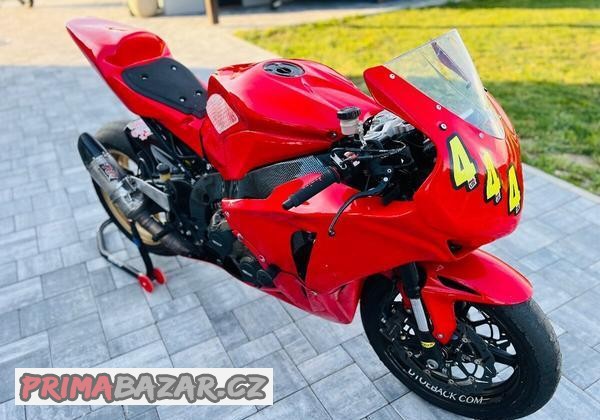 okruhovka-honda-cbr-1000rr