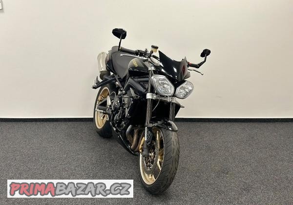 triumph-street-triple-675-r