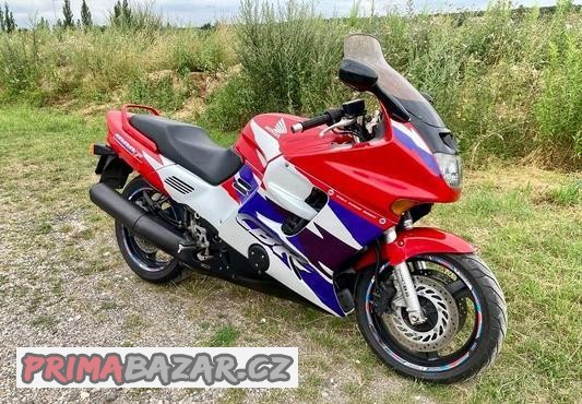 honda-cbr-1000f