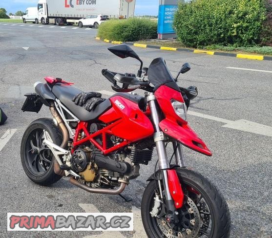 ducati-hypermotard-1100