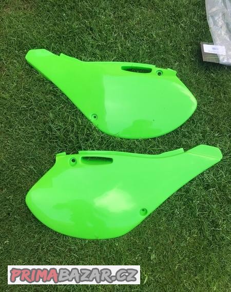 kawasaki-kx-99-bocni-tabulky-ufo