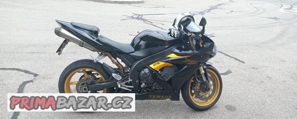 yamaha-yzf-r1