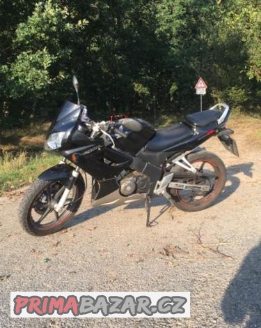 honda-cbr-125r-2004