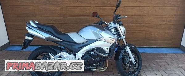 suzuki-gsr-600