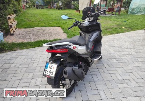 aprilia-sr-gt