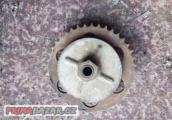 rozeta-cz-502-skutr-prase