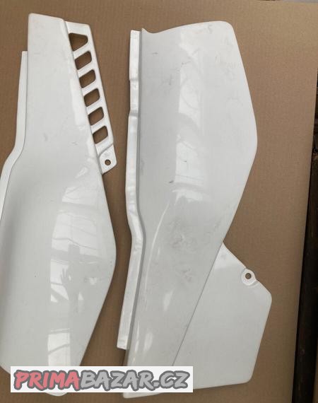 bocne-plasty-yamaha-xt