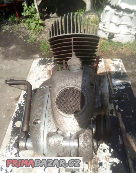 Motor ČZ 150