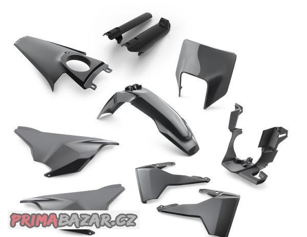 nove-plasty-husqvarna-701-2016-2024-cierne