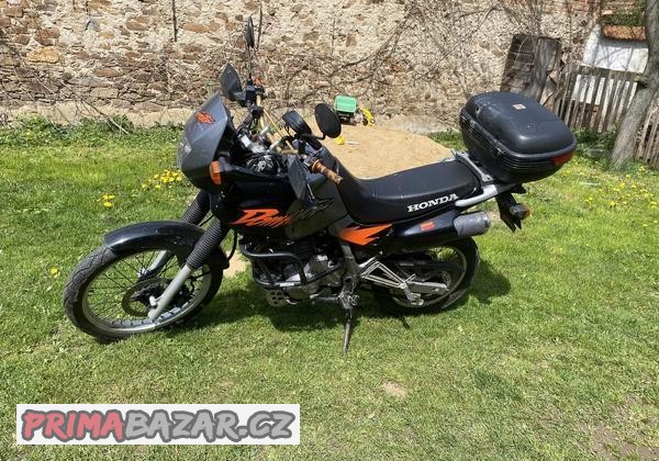 honda-nx650-dominator