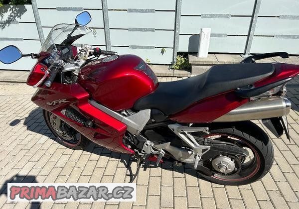 honda-vfr-800-fi
