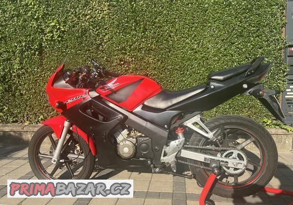 honda-cbr125r-2005