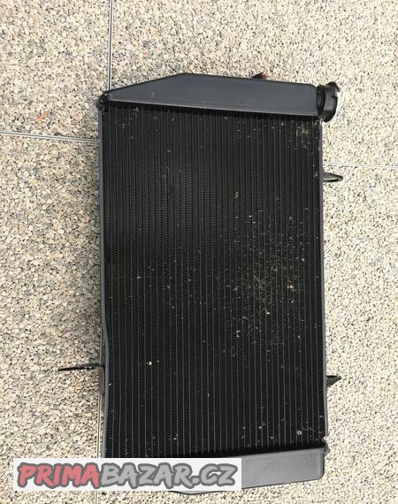 ducati-multistrada-1200s-chladic-s-ventilatorem