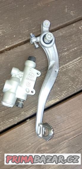 ktm-zadni-brzda-a-pumpa-nove