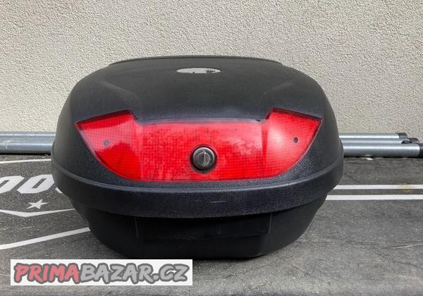 motokufr-maxem-topcase-na-dve-prilby