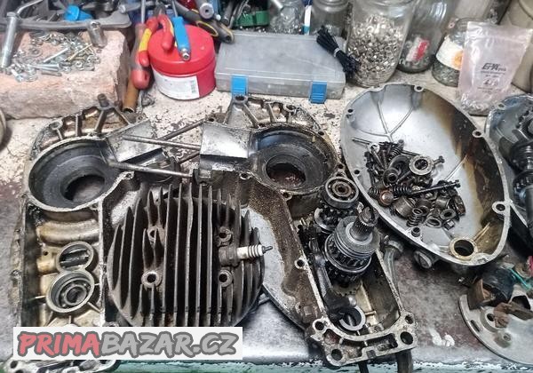 jawa-cz-mala-kyvacka-125-150-351-motor