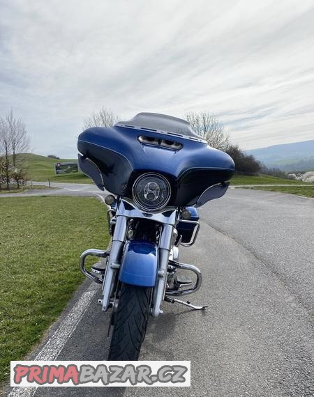 harley-davidson-street-glide-124-2018