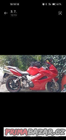 honda-vfr-800-vtec