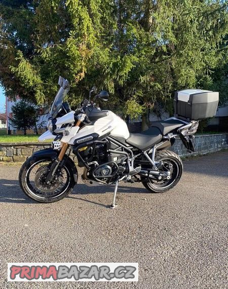 triumph-top-case-plotna
