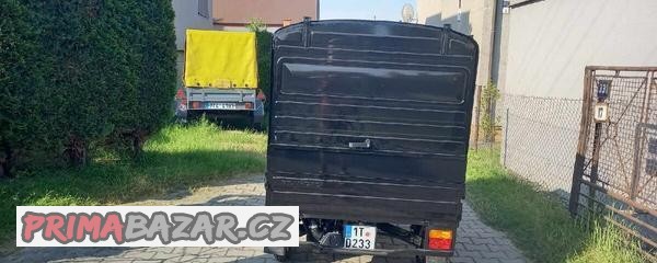 mobilni-stanek-piaggio-ape-50-vc-privesu
