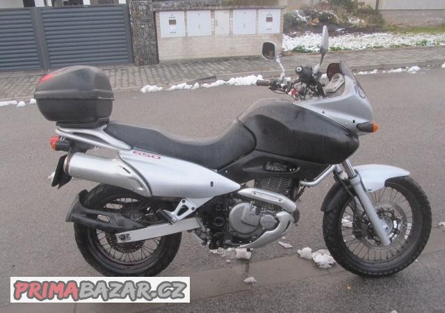 suzuki-xf-650-freewind-na-dily