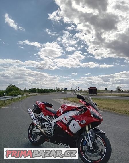 yamaha-yzf-r1-2001