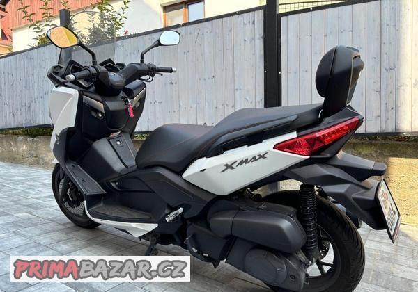 yamaha-250-skutr-xmax