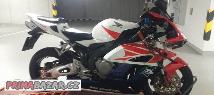 honda-cbr-1000-rr-dily-2006