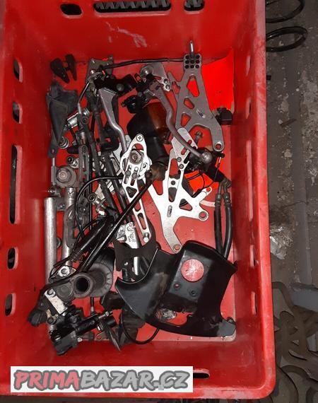 yamaha-r1-nahradni-dily-2000r
