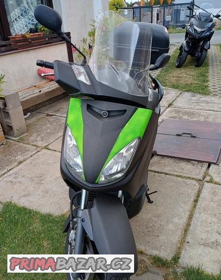 yamaha-x-max-yp125-r
