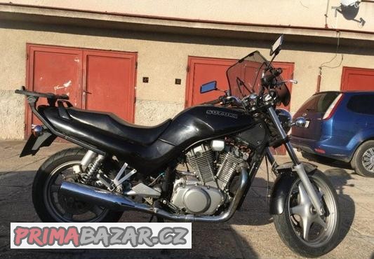 suzuki-vx800-1990-rezervovana
