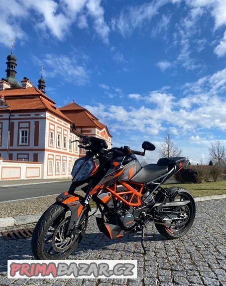 ktm-duke-125-2022