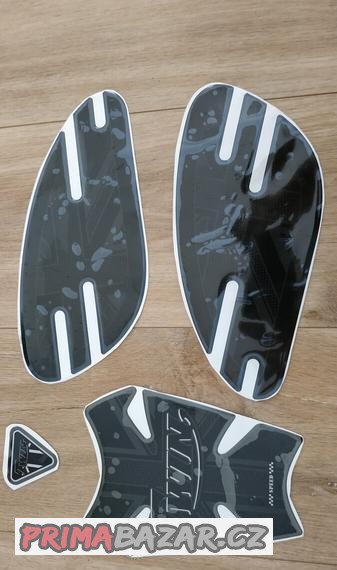 triumph-speed-twin-tank-pad