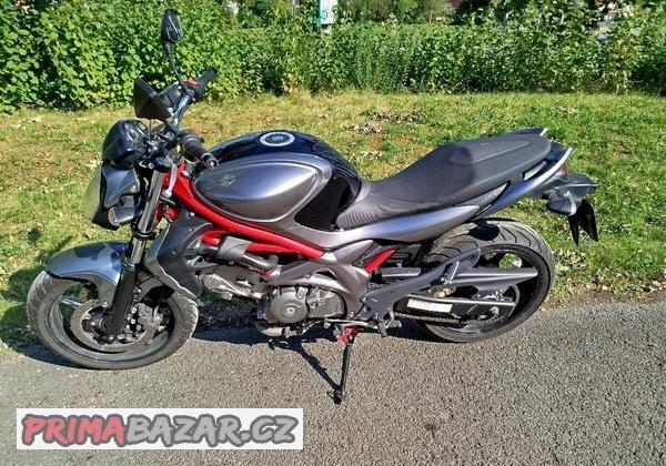 suzuki-sfv-650-gladius-35kw-sleva
