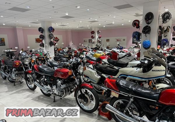 200-ks-vlastnich-moto-honda-yamaha-ducati-suzuki-skladem