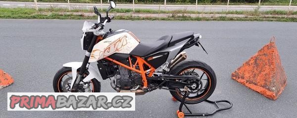 ktm-690-duke-white-abs