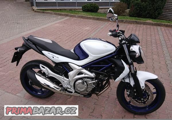 suzuki-sfv-650-gladius-2011-25kw