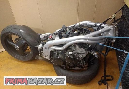 triumph-daytona-955i-nahradni-dily-z-havarovaneho-motovyklu