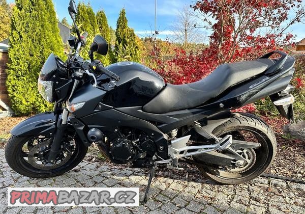 suzuki-gsr-600-top-stav
