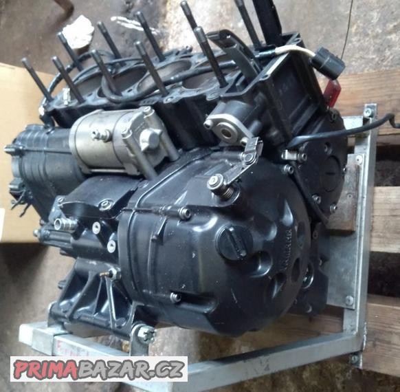 yamaha-fzs-1000-fazer-2011-nahradni-dily-motoru